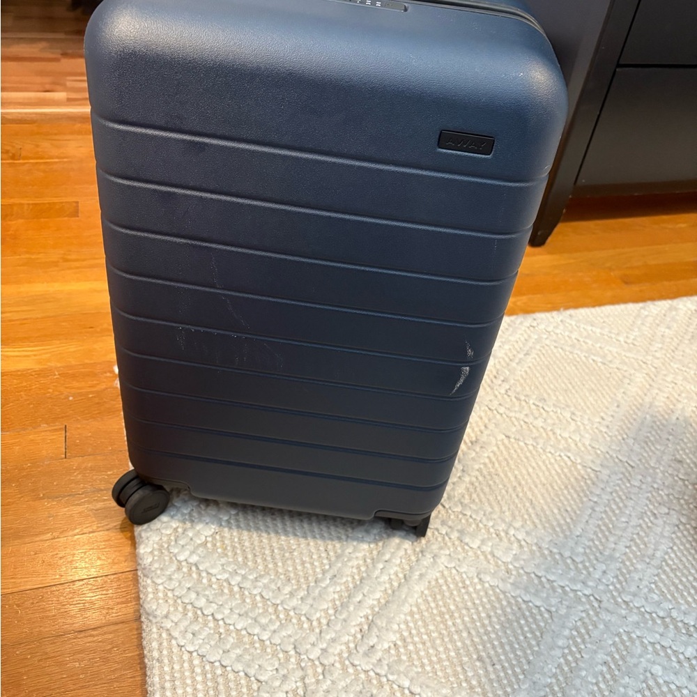 Away Carry-on navy Hardshell Suitcase